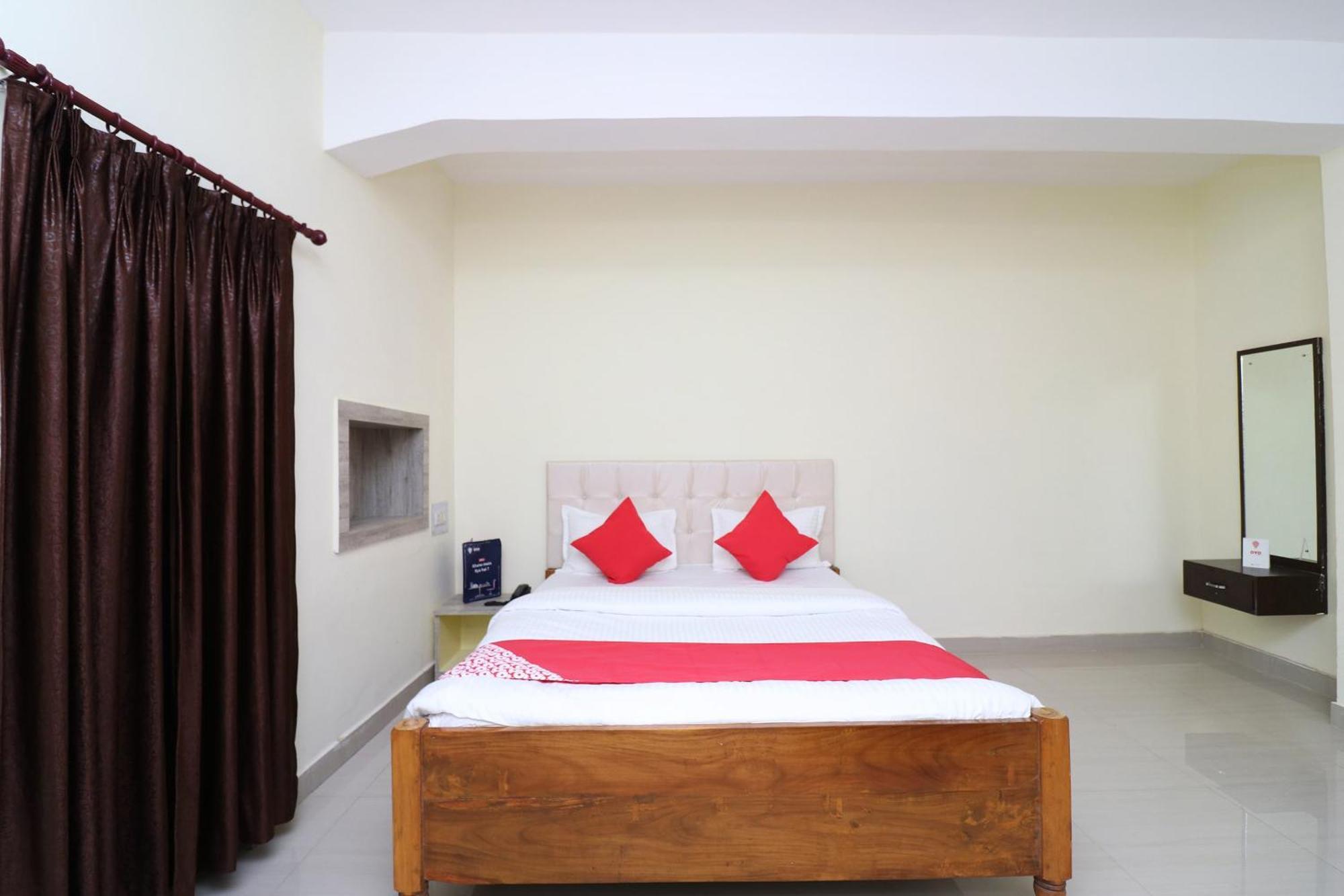Hotel Shreya Bhubaneswar Exterior photo