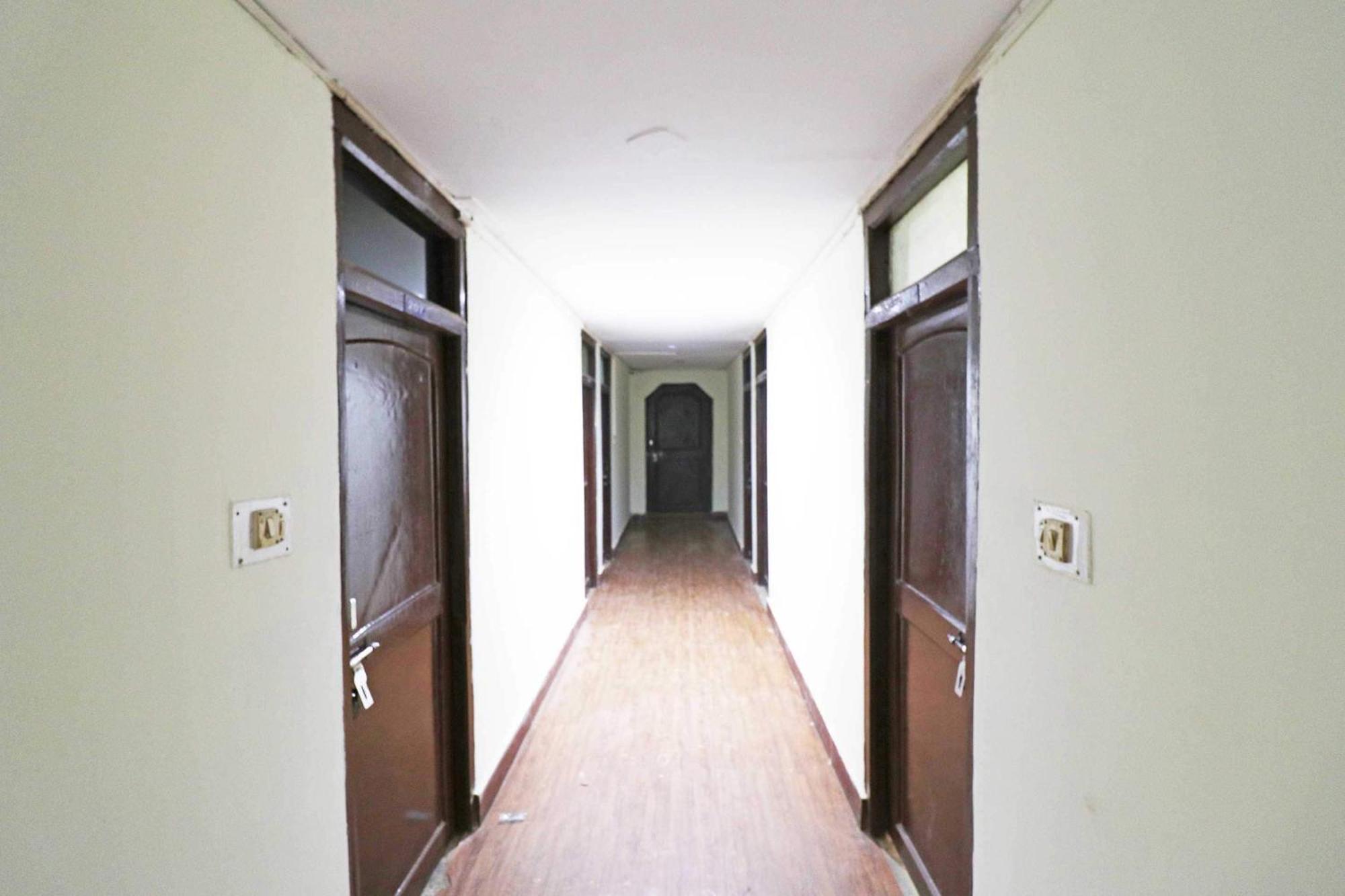 Hotel Shreya Bhubaneswar Exterior photo