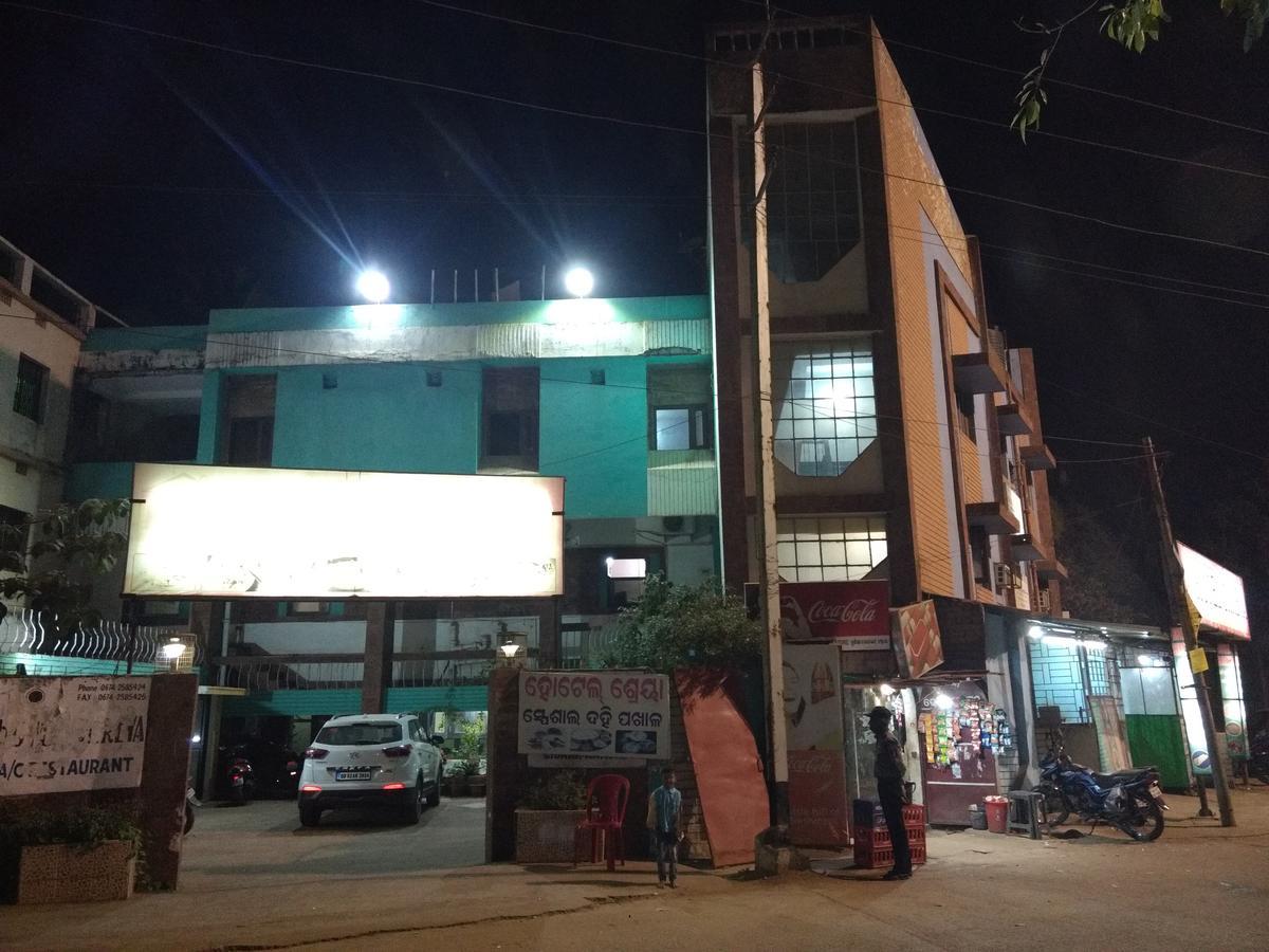 Hotel Shreya Bhubaneswar Exterior photo
